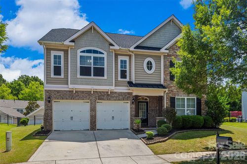 3025 Scottcrest Way, Waxhaw, NC, 28173-7461 | Card Image