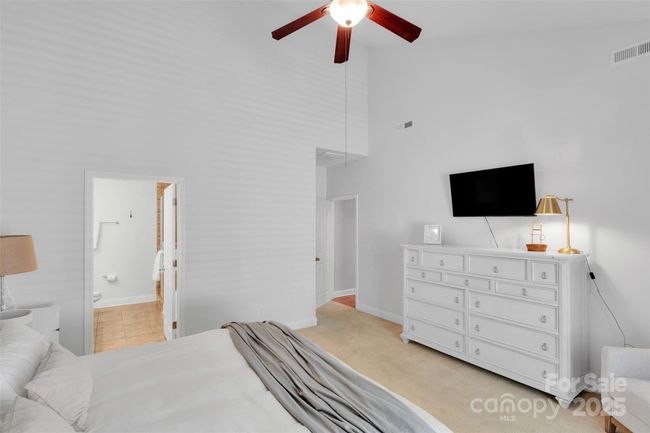 Primary Bedroom | Image 22