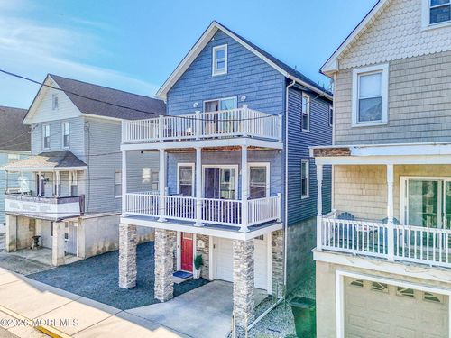 10 Center St, Sea Bright, NJ, 07760-2211 | Card Image