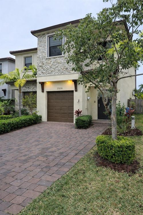25216 Sw 108th Ct, Homestead, FL, 33032-6355 | Card Image