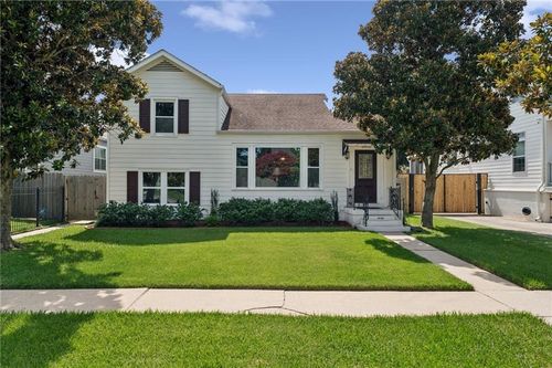 6016 Vicksburg St, New Orleans, LA, 70124-2952 | Card Image