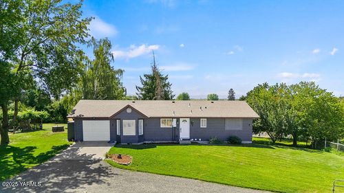 13941 Yakima Valley Hwy, Zillah, WA, 98953-9286 | Card Image