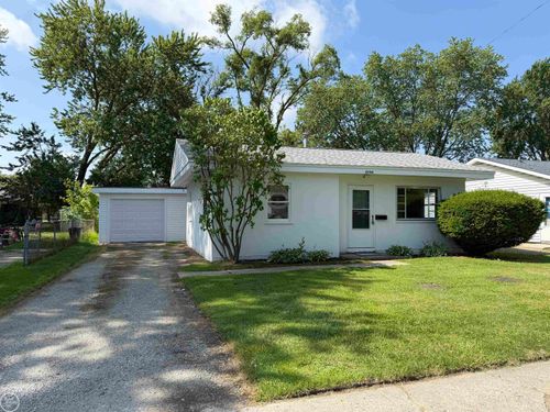 2546 Spruce Street, Port Huron, MI, 48060 | Card Image