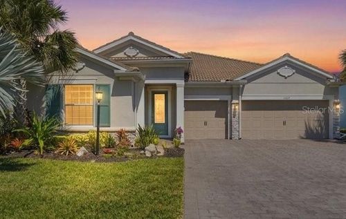 11717 Golden Bay Pl, LAKEWOOD RANCH, FL, 34211-3411 | Card Image