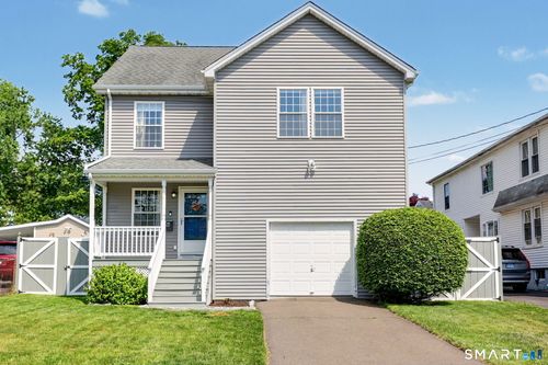 494 Franklin Ave, Stratford, CT, 06614-4640 | Card Image