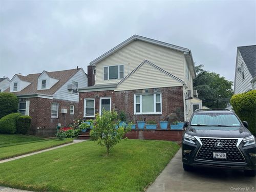 8622 251st St, Bellerose, NY, 11426-2408 | Card Image