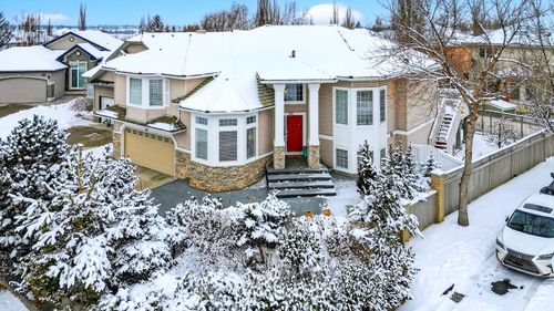 331 Mount Douglas Crt Se, Calgary, AB, T2Z3J7 | Card Image