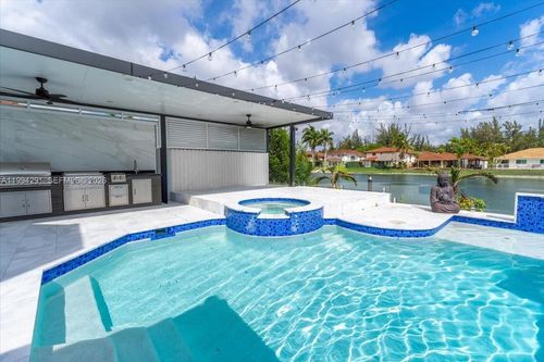 15763 Sw 43rd St, Miami, FL, 33185 | Card Image