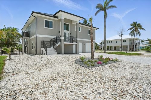 231 Flamingo St, FORT MYERS BEACH, FL, 33931-4311 | Card Image