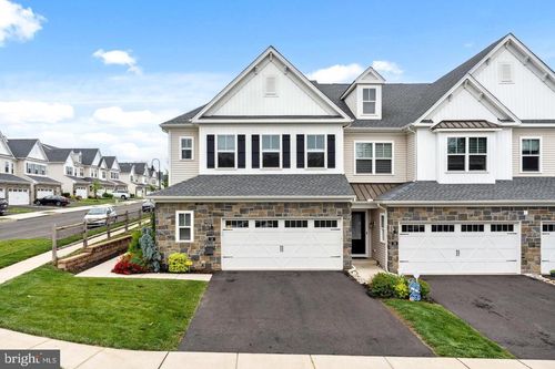 38 Lacey Ln, WARMINSTER, PA, 18974-2863 | Card Image