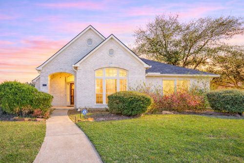 2007 Baycliff Ct, Pearland, TX, 77584-8181 | Card Image