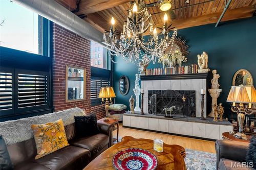 207-703 N 13th St, Saint Louis, MO, 63103-1951 | Card Image