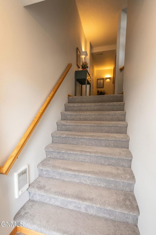 1720 N 26 Th St, Condo with 3 bedrooms, 2 bathrooms and null parking in Bismarck ND | Image 18
