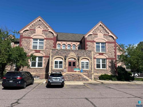112-102 N Krohn Pl Place, Sioux Falls, SD, 57103 | Card Image