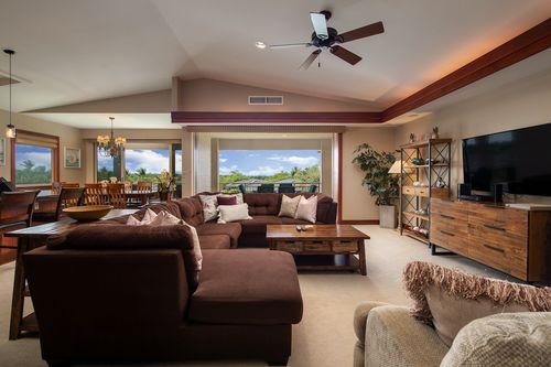 640-68-1025 N Kaniku Dr, KAMUELA, HI, 96743-8783 | Card Image