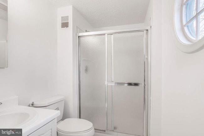 18305 Swan Stream Dr, House other with 4 bedrooms, 4 bathrooms and null parking in GAITHERSBURG MD | Image 35