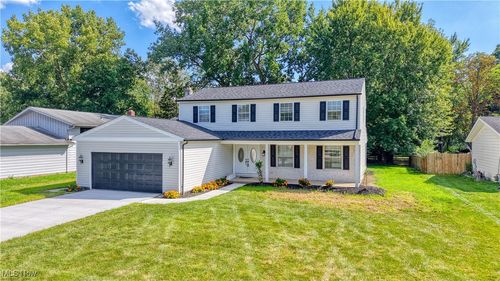 24757 Meadow Ln, Westlake, OH, 44145-4949 | Card Image