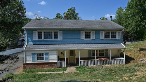5 Wolfe Dr, Wanaque, NJ, 07465-1023 | Card Image