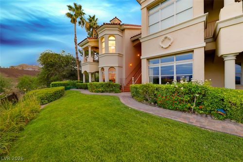 na-26 Strada Di Circolo, Henderson, NV, 89011 | Card Image