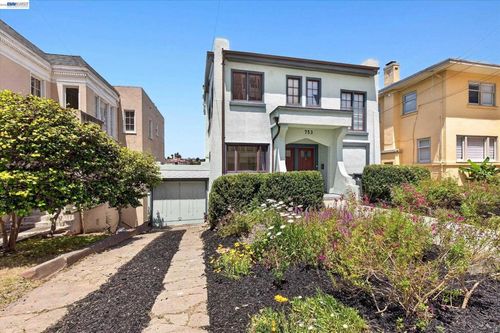 753 Warfield Ave, Oakland, CA, 94610-2723 | Card Image