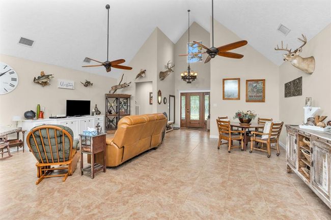 11426 Willis Waukegan Rd, House other with 3 bedrooms, 2 bathrooms and 4 parking in Conroe TX | Image 8