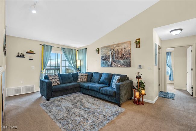 APT-339 - 23003 Chandlers Ln, Condo with 3 bedrooms, 2 bathrooms and null parking in Olmsted Falls OH | Image 16