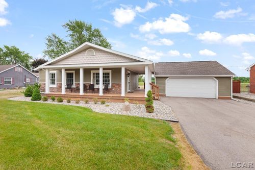 2831 Carson Hwy, Adrian, MI, 49221-1112 | Card Image