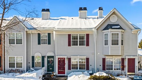 2384 Quill Ct, Mahwah, NJ, 07430-3851 | Card Image