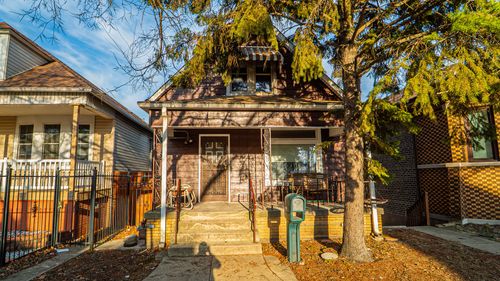 10747 S Avenue H, CHICAGO, IL, 60617-6718 | Card Image