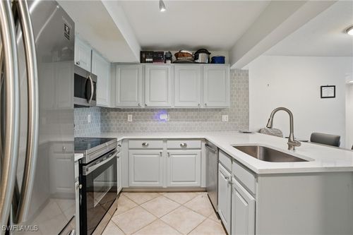apt-515-4109 Residence Dr, FORT MYERS, FL, 33901-9217 | Card Image