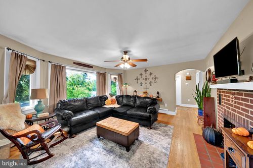 1476 River Rd, TITUSVILLE, NJ, 08560-1706 | Card Image