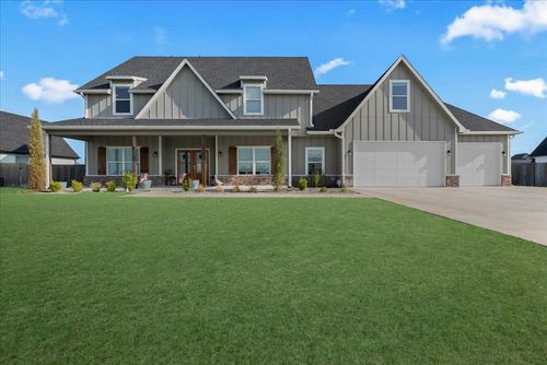 113 E 168th St S, Glenpool, OK, 74033-5278 | Card Image