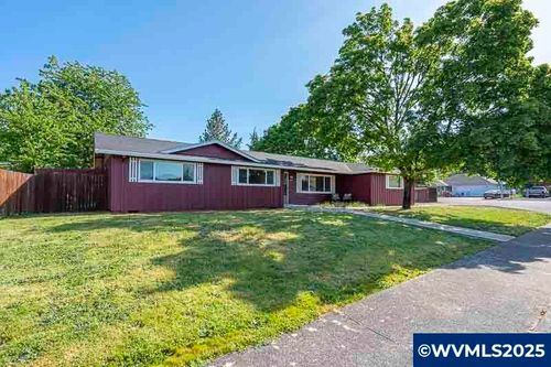 611 Ne Bockes Loop, Sheridan, OR, 97378-1538 | Card Image