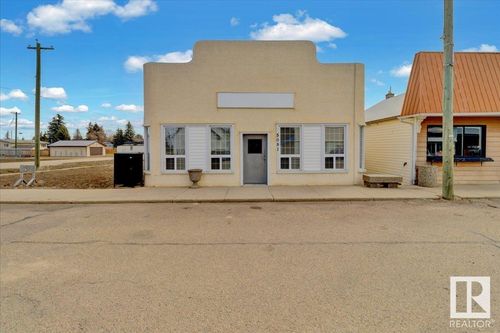5081 50 St, Waskatenau, AB, T0A3P0 | Card Image