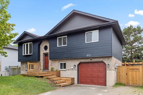 812 Bradford St, Port Elgin, ON, N0H2C4 | Card Image