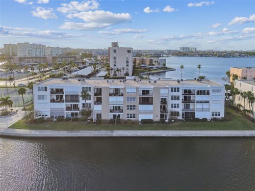 apt-305-7625 Sun Island Dr S, South Pasadena, FL, 33707-4427 | Card Image