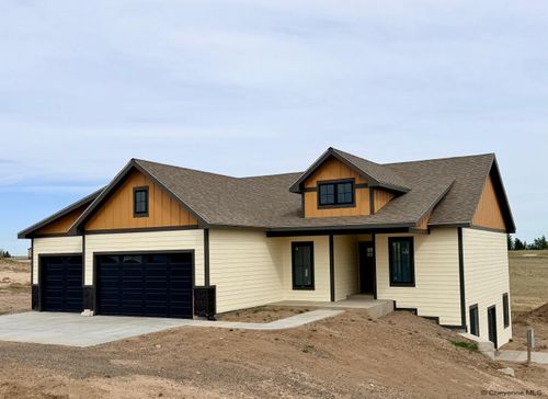 3684 Sky Train Dr, Cheyenne, WY, 82009-8125 | Card Image
