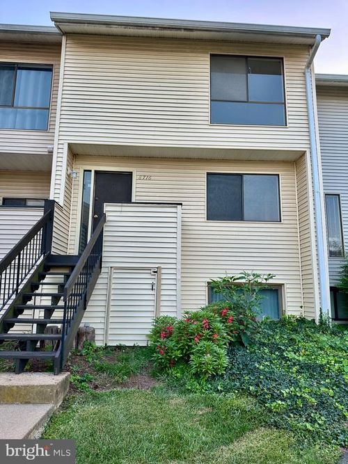 118716-8716 Village Sq, Alexandria, VA, 22309-1655 | Card Image