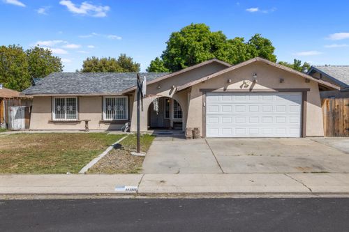 808 Cadillac Drive, Modesto, CA, 95351 | Card Image
