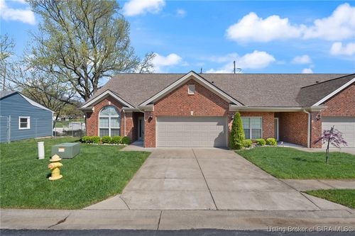 2424 Pickwick Ct, New Albany, IN, 47150-6240 | Card Image