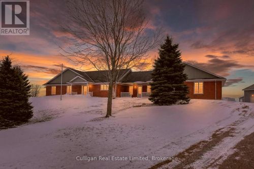 321 Field Rd, Mildmay, ON, N0G2J0 | Card Image