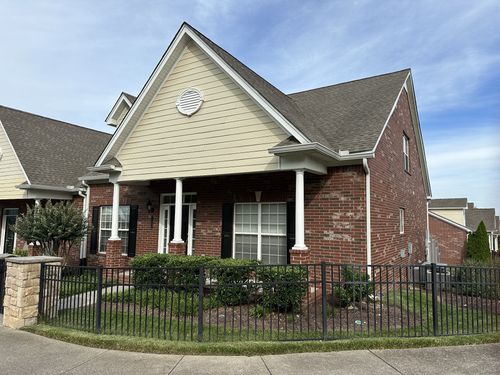 1920 Turning Wheel Ln, Franklin, TN, 37067-8641 | Card Image