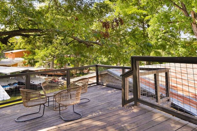 View of wooden terrace | Image 36