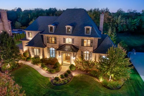 39W364 Long Meadow Ln, St. Charles, IL, 60175-7948 | Card Image