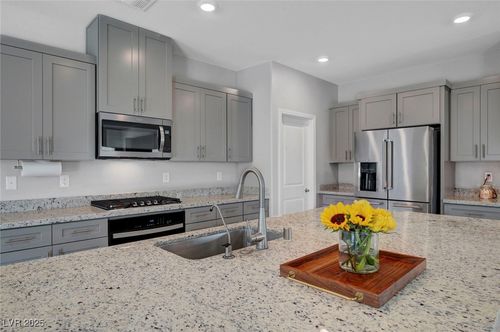 1943 Marks River Pl, North Las Vegas, NV, 89084-3218 | Card Image