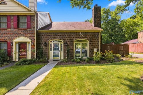 260 W Lake Cir, Madison, AL, 35758-7921 | Card Image