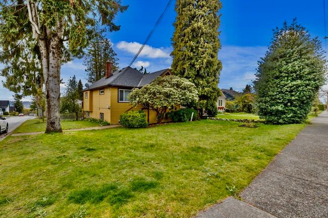 1702 Dublin Street, House other with 5 bedrooms, 1 bathrooms and 1 parking in New Westminster BC | Image 1