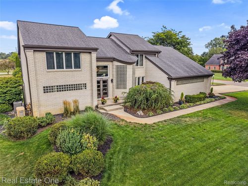 10137 Devonshire Drive, Green Oak Township, MI, 48178 | Card Image