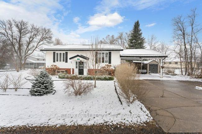 34 Centre St, House other with 4 bedrooms, 2 bathrooms and 3 parking in Newburgh ON | Image 43