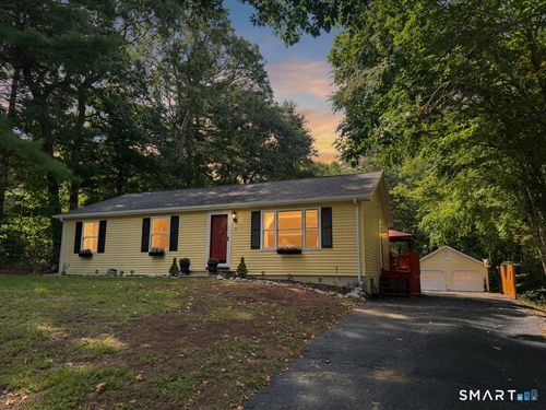 43 Valley Dr, Voluntown, CT, 06384-1731 | Card Image